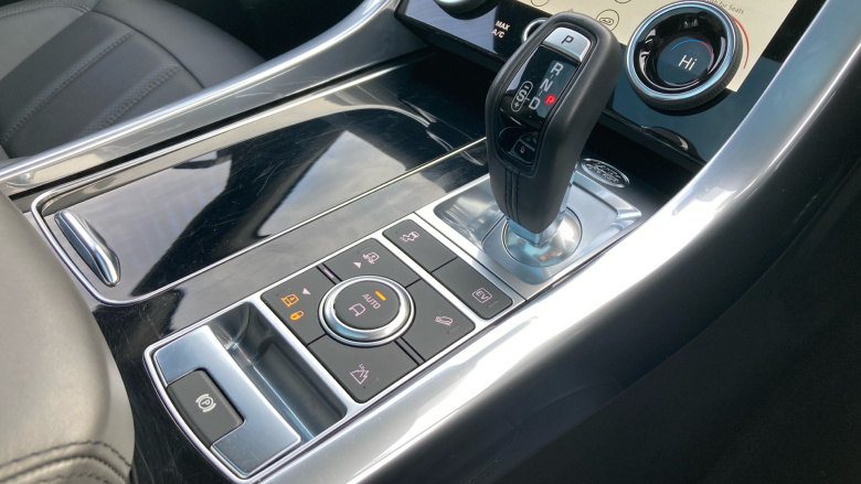 Land Rover Range Rover Sport 2.0 P400e HSE Dynamic Black 5dr Auto Estate